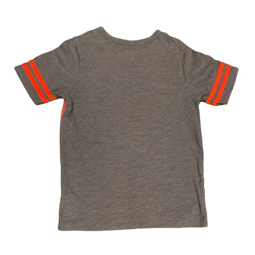 OSHKOSH B'Gosh Boy's Gray & Orange King of the Field Soccer T-Shirt. Size 8